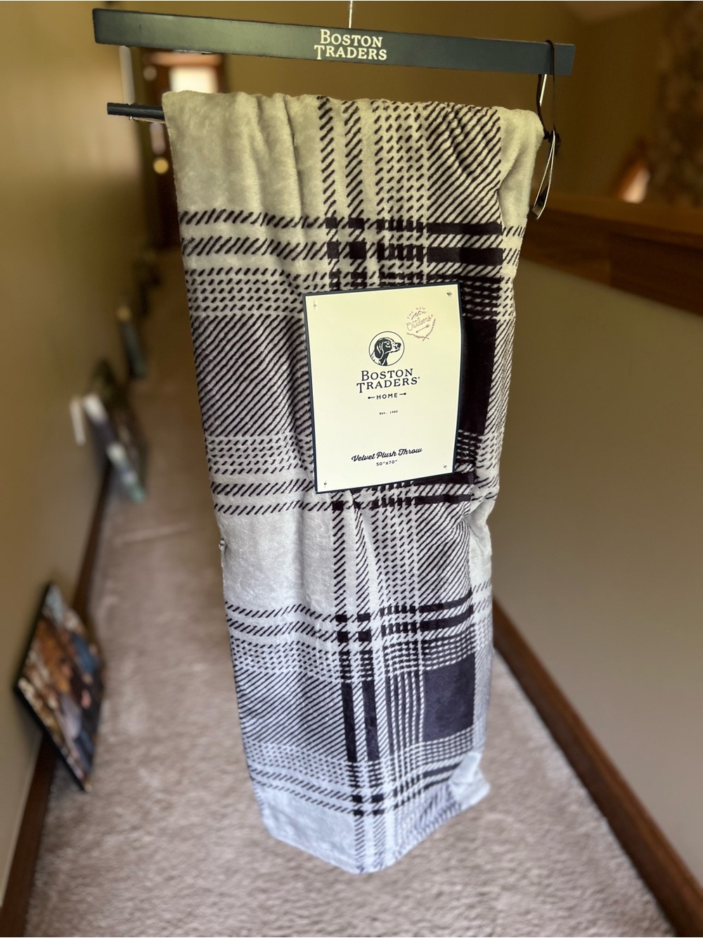 Boston Traders Velvet Plush Throw - Black & Gray Plaid